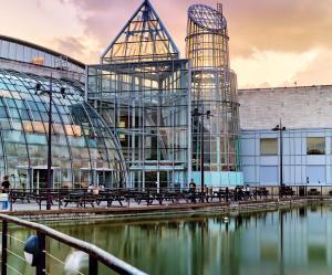 Budova, kde se apartmán nachází + 6 fotografií