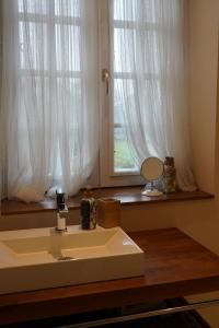 Fotografie z fotogalerie ubytování Charmant cottage à la campagne v destinaci Marval + 21 fotografií