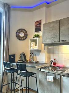 Kuchyň nebo kuchyňský kout v ubytování TOP Location Apartment Heidelberg Centrum near Hauptbahnhof, Bismarckplatz, Schloss