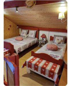 Ένα ή περισσότερα κρεβάτια σε δωμάτιο στο Cocon Nature