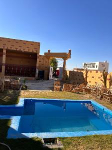 Φωτογραφία από το άλμπουμ του Zort Siwa - زورت سيوه σε Qasr Farafra