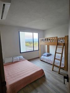 Ένα ή περισσότερα κρεβάτια σε δωμάτιο στο Casa DAGA +10 φωτογραφίες