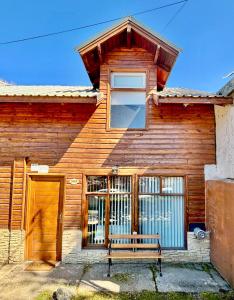 Το κτήριο όπου στεγάζεται  το διαμέρισμα