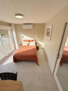 Fotografie z fotogalerie ubytování Chambre climatisée et salle de bain privatives, parking v destinaci Lisle-sur-Tarn