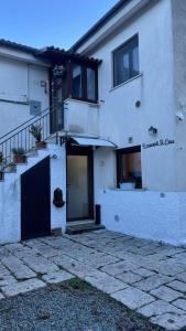 Tòa nhà nơi nhà nghỉ dưỡng tọa lạc