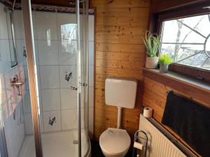 Et badeværelse på Harzer Sonnenalm + 24 billeder