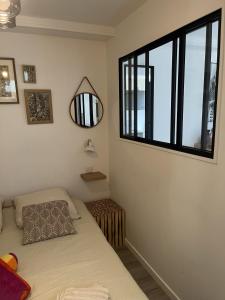 Una cama o camas en una habitación de Superbe appartement, à proximité du centre d'Arles 7 fotos más