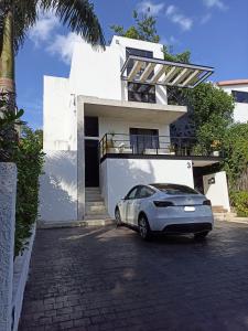 Το κτήριο όπου στεγάζεται  το διαμέρισμα