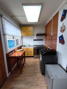 Η κουζίνα ή μικρή κουζίνα στο La Casita Angamos