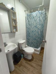 Ένα μπάνιο στο La Casita Angamos