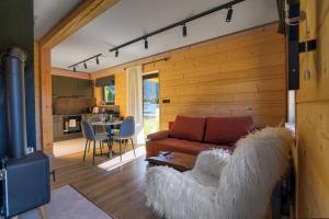 TV/trung tâm giải trí tại Rentimi - Domek Tylicka Ostoja z Jacuzzi - przy Master-Ski