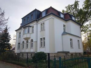 Το κτήριο όπου στεγάζεται  το διαμέρισμα