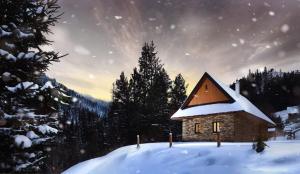 Το Chalet Mountain Rock - Luxury Retreat at Chalets Kvačianska Dolina τον χειμώνα
