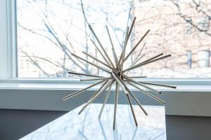 Φωτογραφία από το άλμπουμ του Amazing Location! - Modern 2BR Apts Right Next to Wrigley Field, Gallagher Way Park and Transit στο Σικάγο