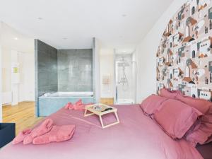 Ένα ή περισσότερα κρεβάτια σε δωμάτιο στο The Ponote Escape