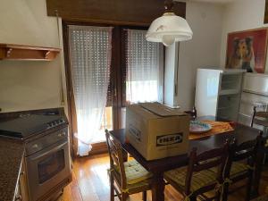 Η κουζίνα ή μικρή κουζίνα στο Anna