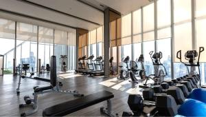 Fitnesscentret og/eller fitnessfaciliteterne på Prime 1BR in Sukhumvit 11 CentralStylishModern