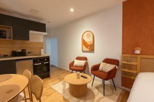 Η κουζίνα ή μικρή κουζίνα στο Le Bali Mâconnais Cozy - Station - 2 people