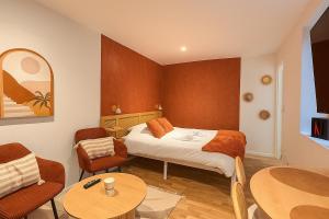 Ένα ή περισσότερα κρεβάτια σε δωμάτιο στο Le Bali Mâconnais Cozy - Station - 2 people