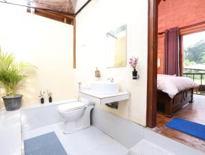 Koupelna v ubytování Maggona Boutique Cottages