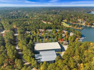Galería fotográfica de Elegant Reynolds Lake Oconee - Golf and Serenity en Greensboro 17 fotos más