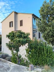 Bygningen som lejligheden ligger i + 36 billeder