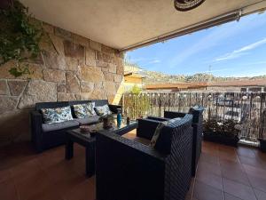 Balkón nebo terasa v ubytování Casa Rural El Mirador Peña del Hierro + 30 fotografií