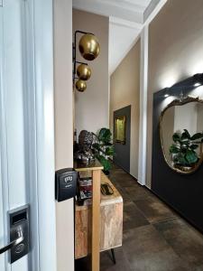 Μια τηλεόραση ή/και κέντρο ψυχαγωγίας στο TERA house&rooms +32 φωτογραφίες