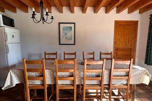 TV a/nebo společenská místnost v ubytování Le Nid de Pajonnière en chartreuse