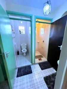 Ένα μπάνιο στο The Joseph Sport Property