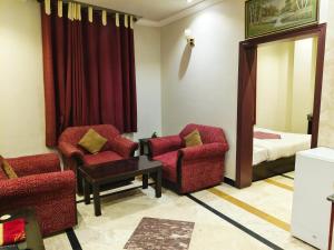 Χώρος καθιστικού στο 111 Premier +42 φωτογραφίες