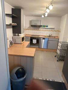 Η κουζίνα ή μικρή κουζίνα στο Lovingly and Calm Accommodation