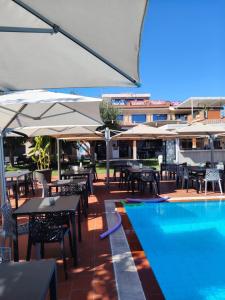 Bazén v ubytování Tina's House nebo v jeho okolí