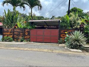 Zahrada ubytování Toucan River Paradise - River access