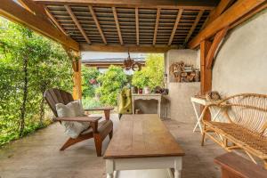 Posezení v ubytování La Maraisienne Amboise Center Parking Garden