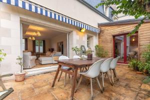 Patio nebo venkovní prostory v ubytování La Maraisienne Amboise Center Parking Garden