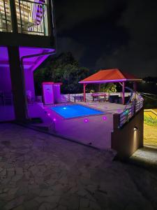 Πισίνα στο ή κοντά στο Bas de villa Meilya +7 φωτογραφίες