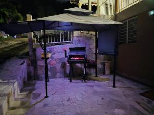 Εγκαταστάσεις μπάρμπεκιου για όλους τους επισκέπτες του διαμερίσματος