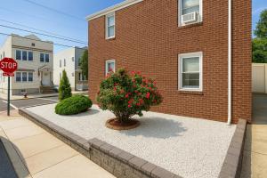 Το κτήριο όπου στεγάζεται  το διαμέρισμα