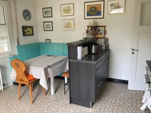 Nhà bếp/bếp nhỏ tại Point de chute Plaine-Montagne