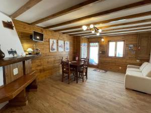 Χώρος καθιστικού στο La casa di Haka