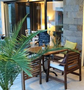 Χώρος καθιστικού στο New Line Village Apartments