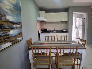 Fotografie z fotogalerie ubytování Penthouse on 2 floors in the middle of Sosua v destinaci Sosúa