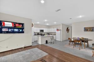 Køkken eller tekøkken på Arizona Vacation Home