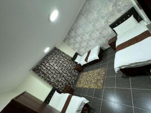 Postel nebo postele na pokoji v ubytování شقق فندقيه