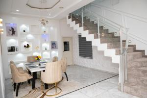 Φωτογραφία από το άλμπουμ του Poju home Lekki σε Ikuata