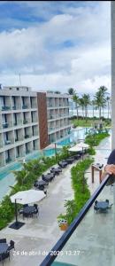 Hồ bơi trong/gần Resort Porto Alto