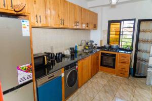 Η κουζίνα ή μικρή κουζίνα στο Siri's Home