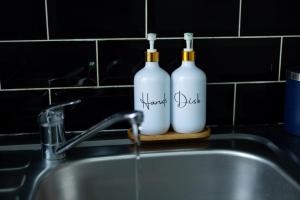 Φωτογραφία από το άλμπουμ του Cliffton House, Sleeps 5, Parking,Netflix, WiFi, Only 6 min to City σε Killingbeck +27 φωτογραφίες