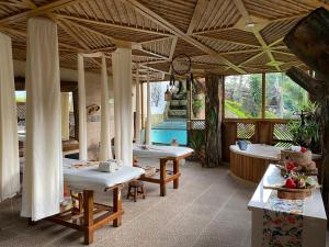 Bassein majutusasutuses Casa Campestre con jacuzzi y quebrada või selle lähedal